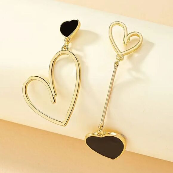 Four Hearts 10K Gold Plated Earrings Trendy Asymmetrical Lover Dangle Earrings - Picture 6 of 6